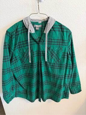Natural Reflections Green Plaid Button-Front Hooded Shirt
